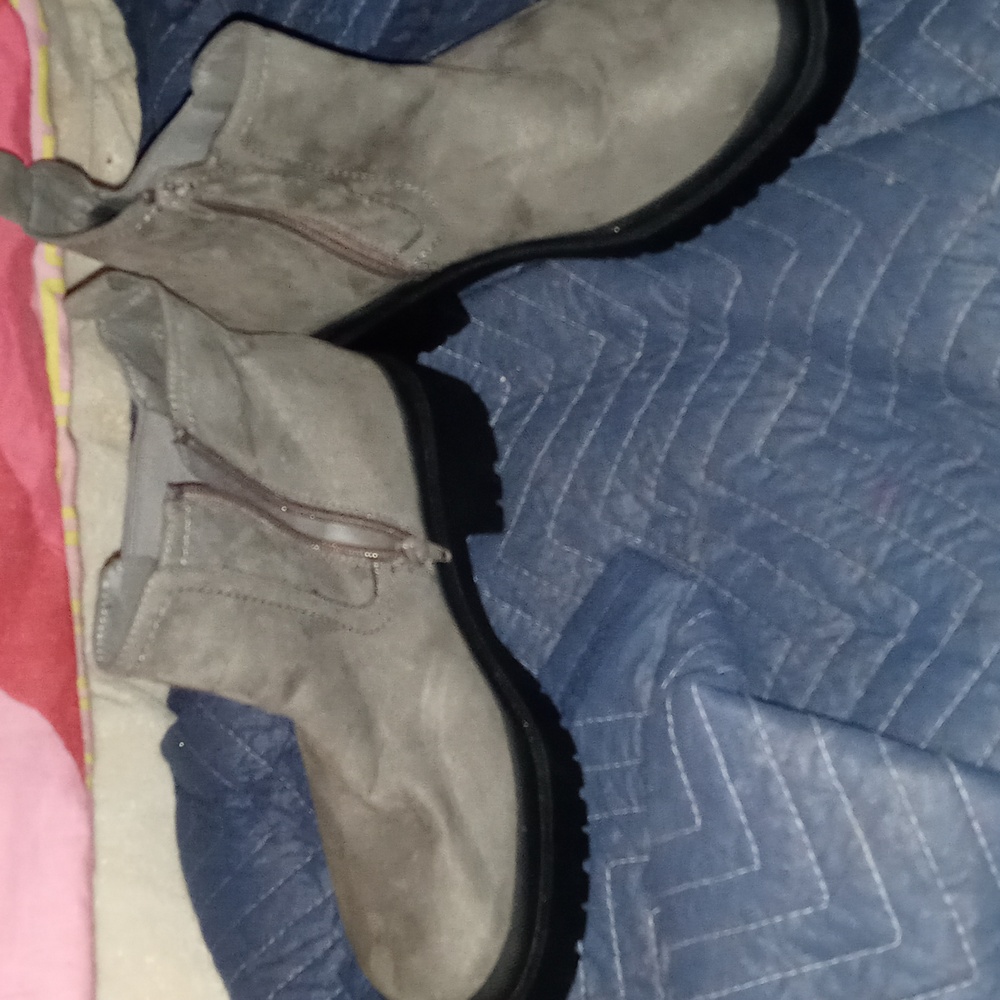 NWOT Boots